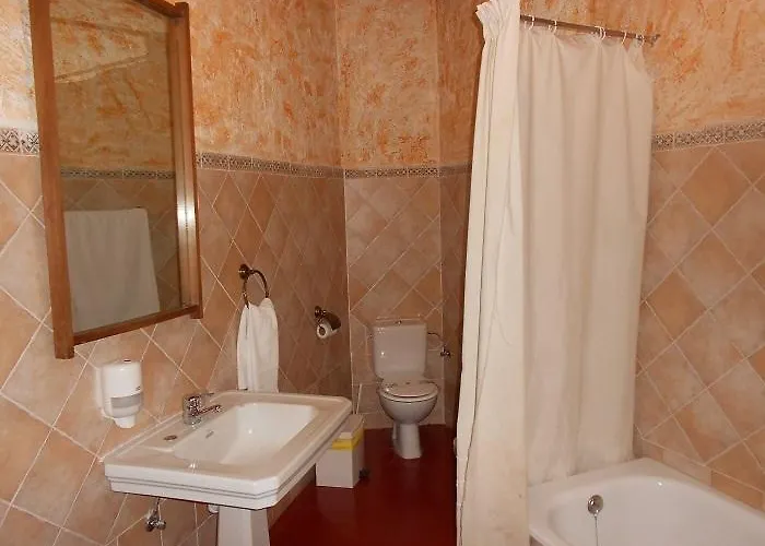 La Mesnadita Nocleg ze śniadaniem Olmedo