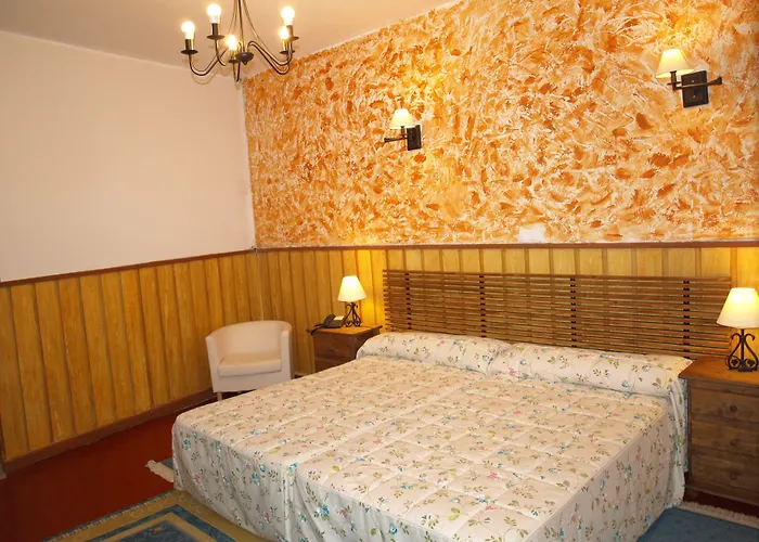 La Mesnadita Nocleg ze śniadaniem Olmedo