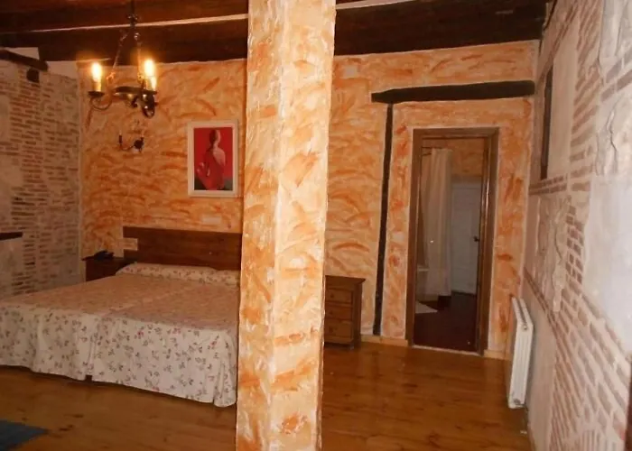 La Mesnadita Nocleg ze śniadaniem *